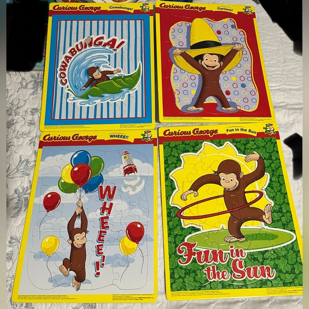 Curious George Puzzle Set
